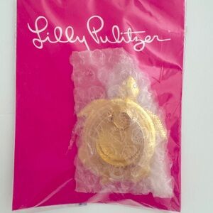 Lilly Pulitzer turtle phone ring